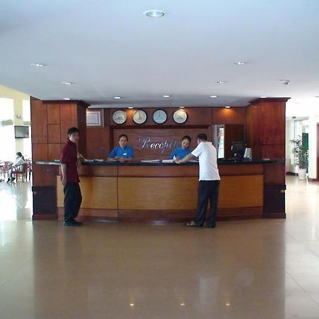 Huu Nghi Hotel Vinh Bagian luar foto