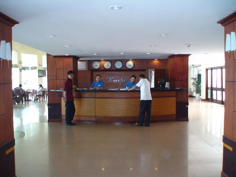 Huu Nghi Hotel Vinh Bagian luar foto